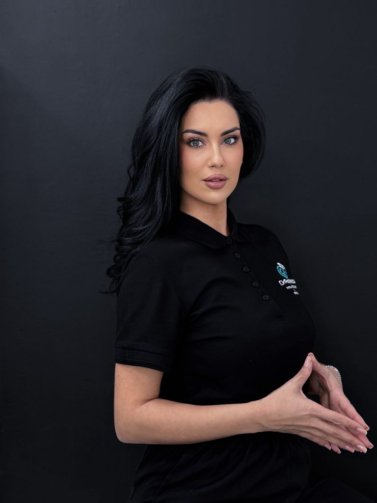 Picture of Dr Andreea
